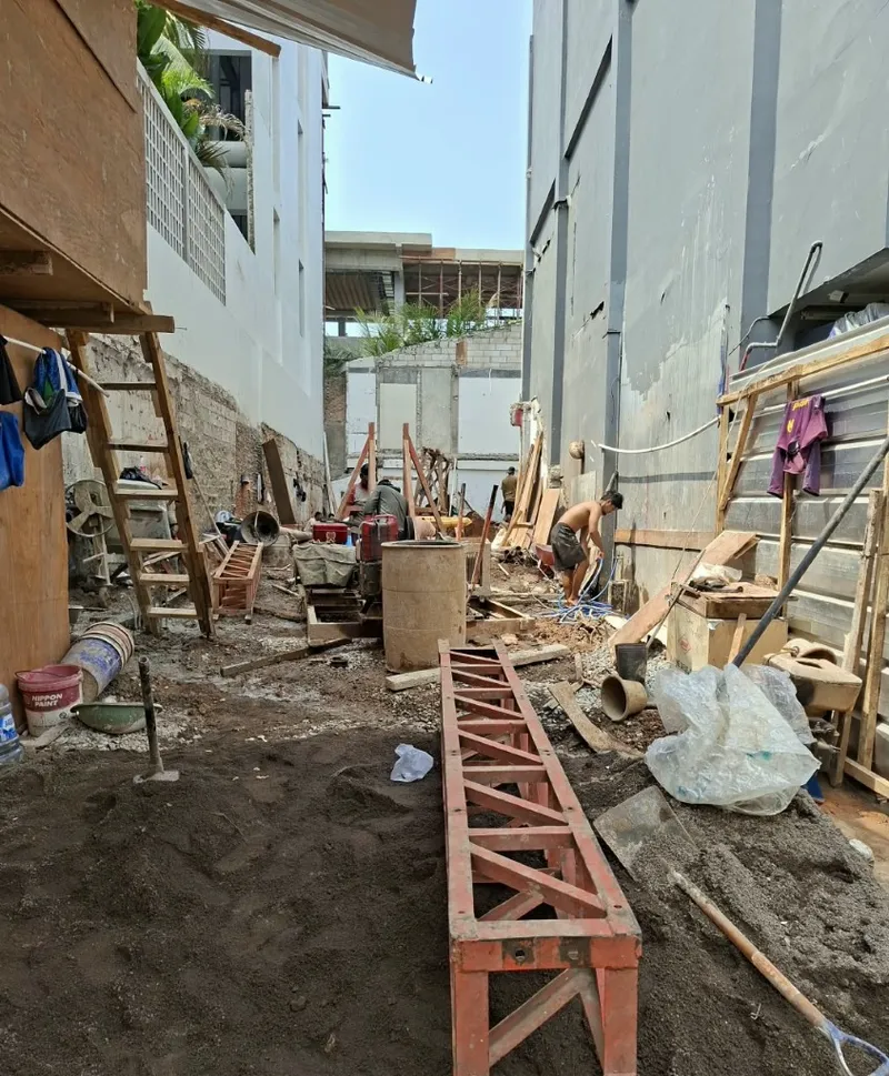 Mini crane di lokasi sempit