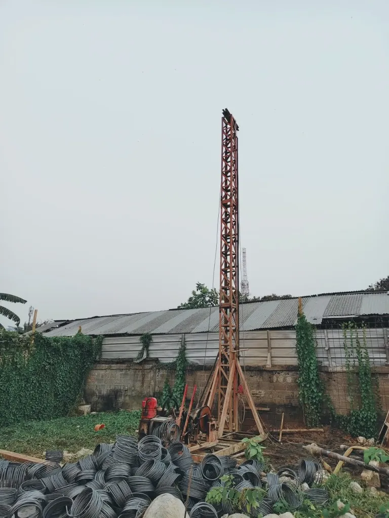 Foto alat berat bore pile mesin mini crane Aseven Pile